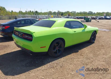 2015 Dodge Challenger R/T Plus z USA, uszkodzony, nr VIN 2C3CDZBT3FH839887